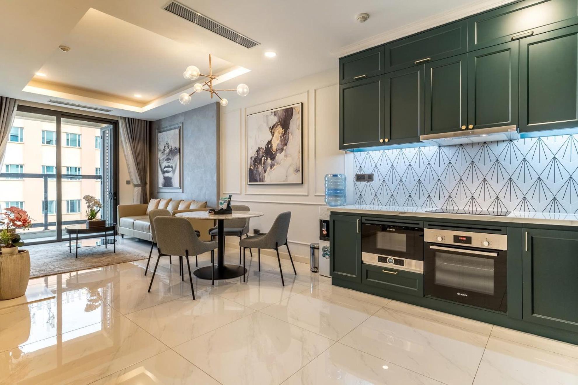 Appartement De Lux Madison 2 Bedrooms 2 Baths, Pool Gym