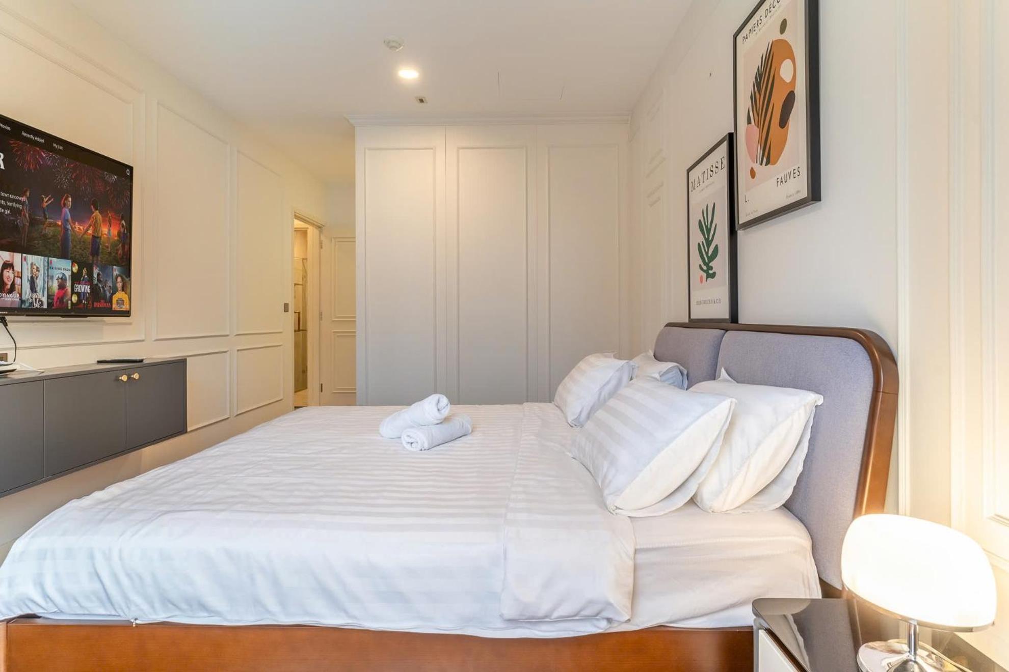 Appartement De Lux Madison 2 Bedrooms 2 Baths, Pool Gym *